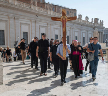 Foto 95 jubileu seminaristes 840x624 1 360x320